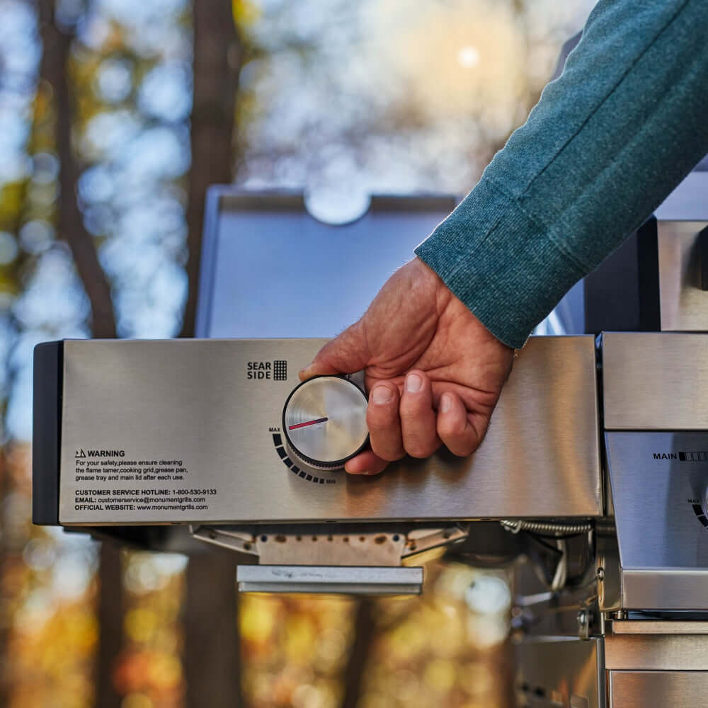 Denali 605Pro | Stainless Smart Propane Gas Grill